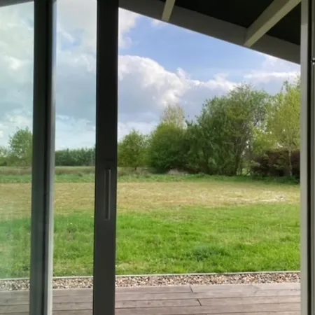 Ferienhaus Luetje Nuest